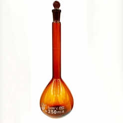 棕色量瓶(A级3.3高硼硅)